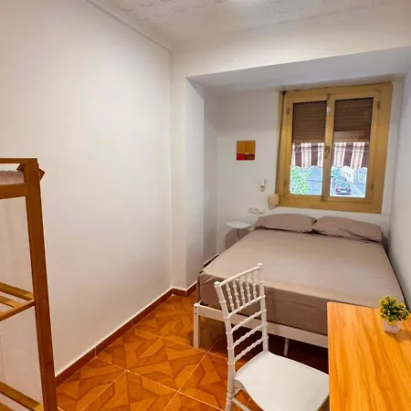 Thessa Guest house Alicante